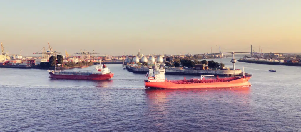 Offshore vessel inspection